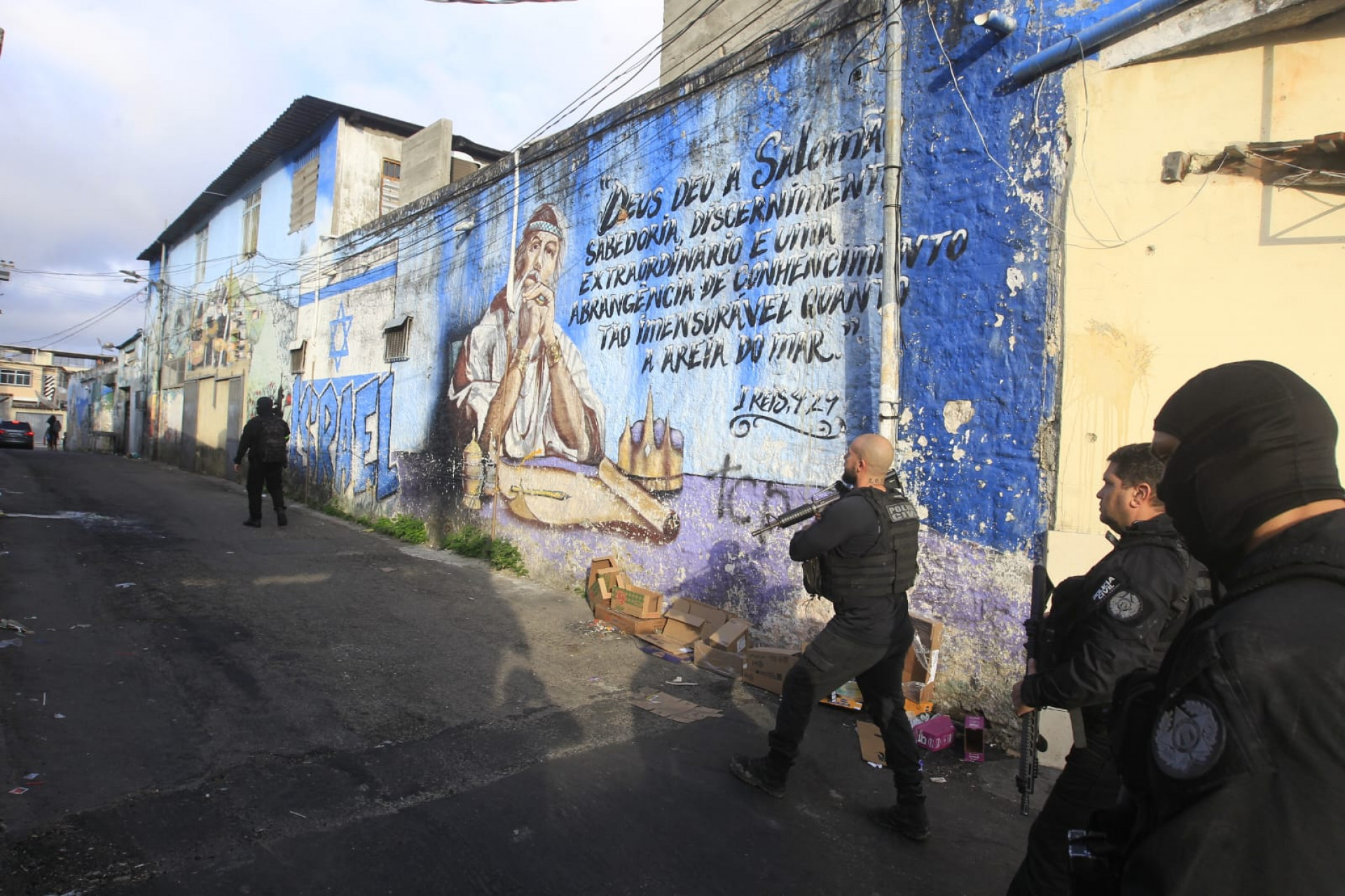 Polícias Civil e Militar atuam no Complexo da Serrinha, em Madureira - Reginaldo Pimenta/Agência O DIA