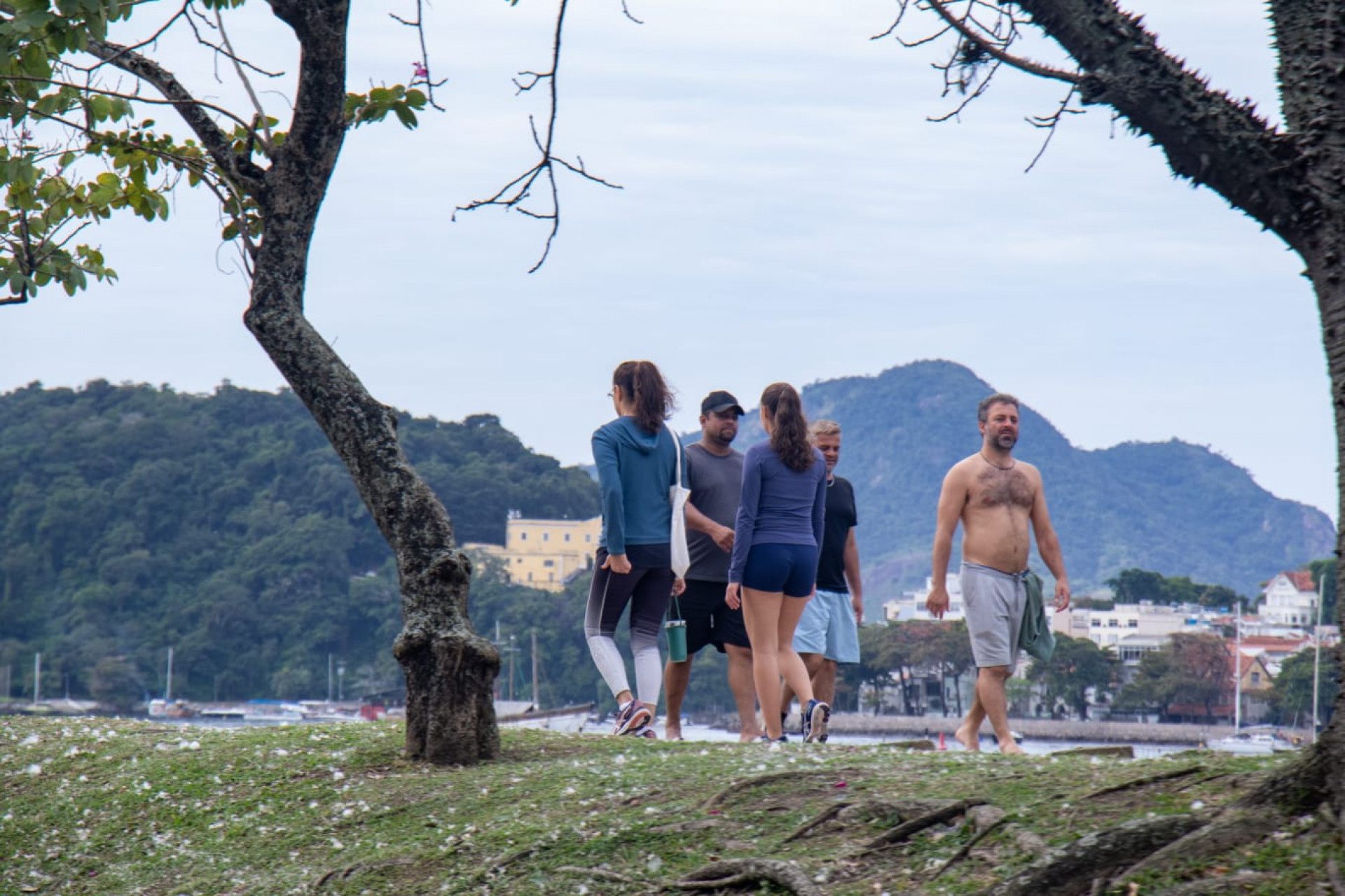 Cariocas aproveitaram clima mais ameno para se exercitarem em Botafogo, na Zona Sul do Rio - Érica Martin / Agência O DIA