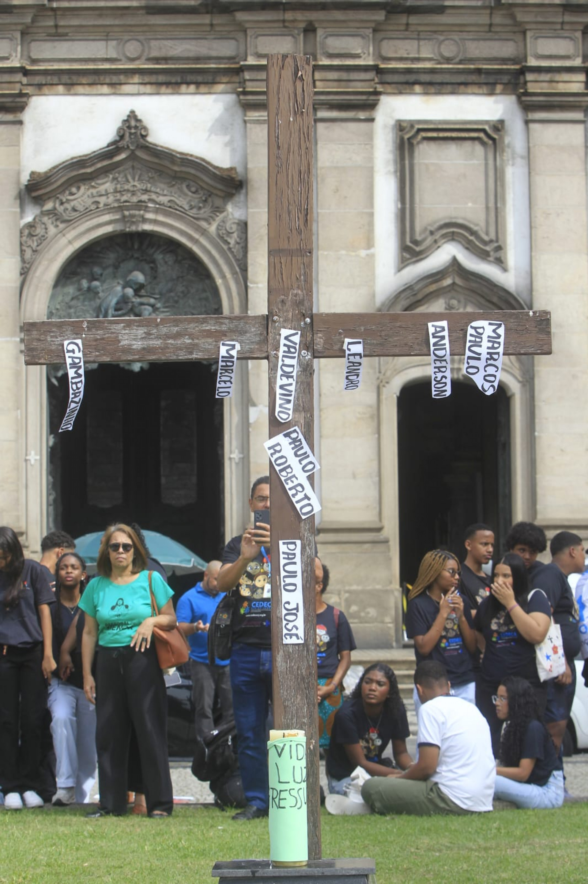 Familiares das vítimas e ativistas realizaram ato em memória aos 33 anos da Chacina da Candelária - Reginaldo Pimenta/Agência O DIA
