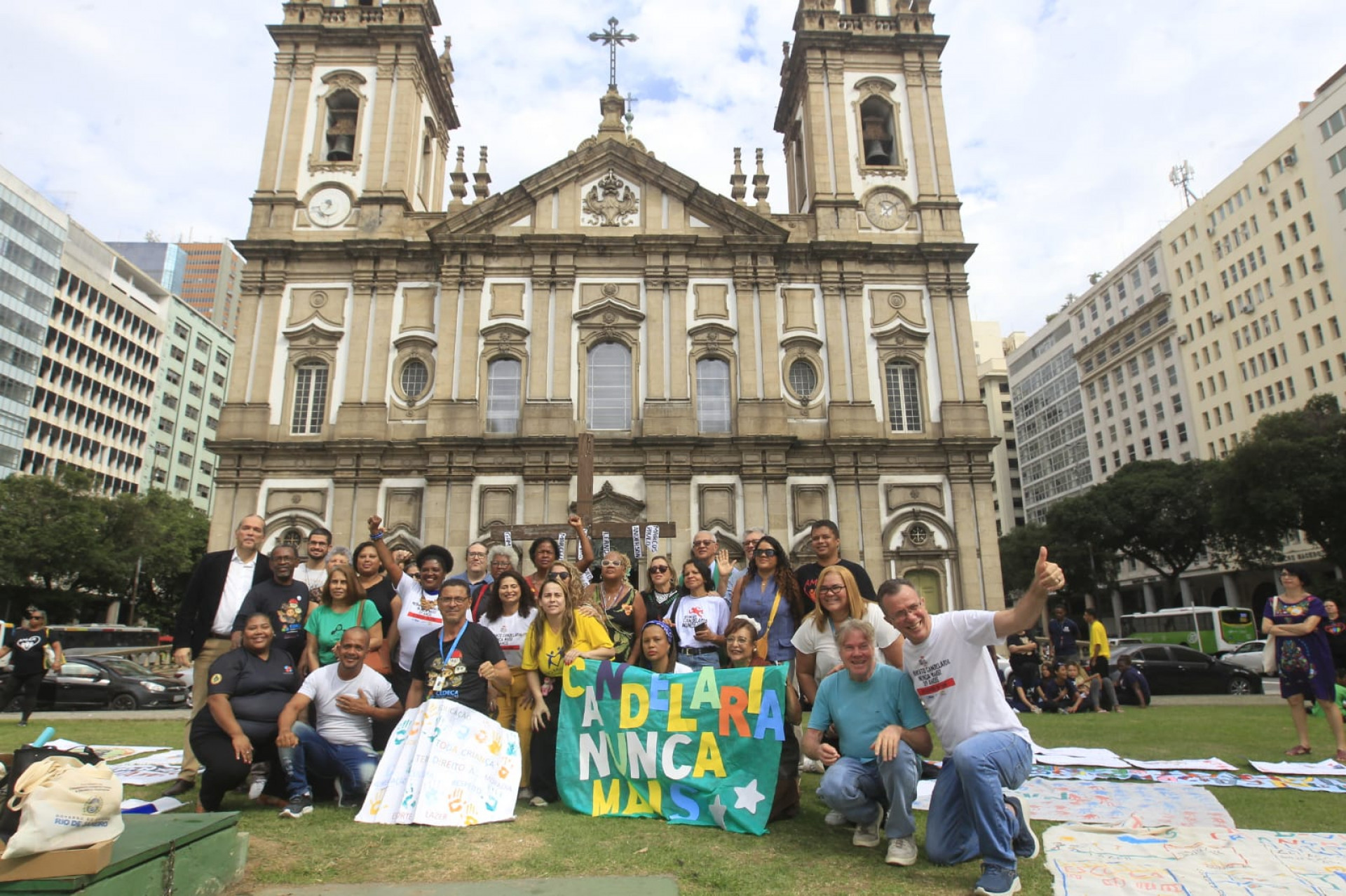 Familiares das vítimas e ativistas realizaram ato em memória aos 33 anos da Chacina da Candelária - Reginaldo Pimenta/Agência O DIA