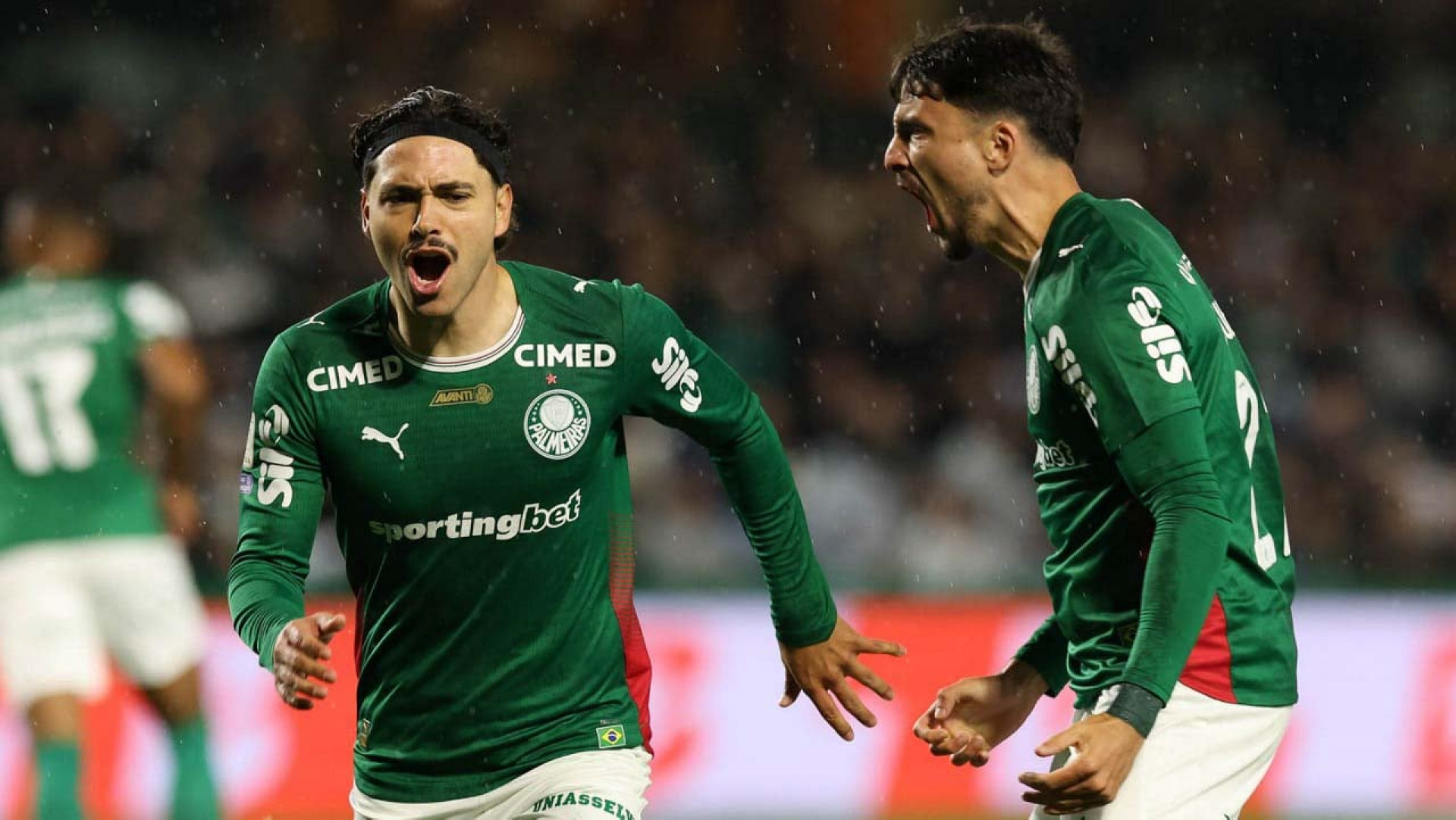 Em alta, Maur&iacute;cio se credencia por mais espa&ccedil;o entre os titulares do Palmeiras