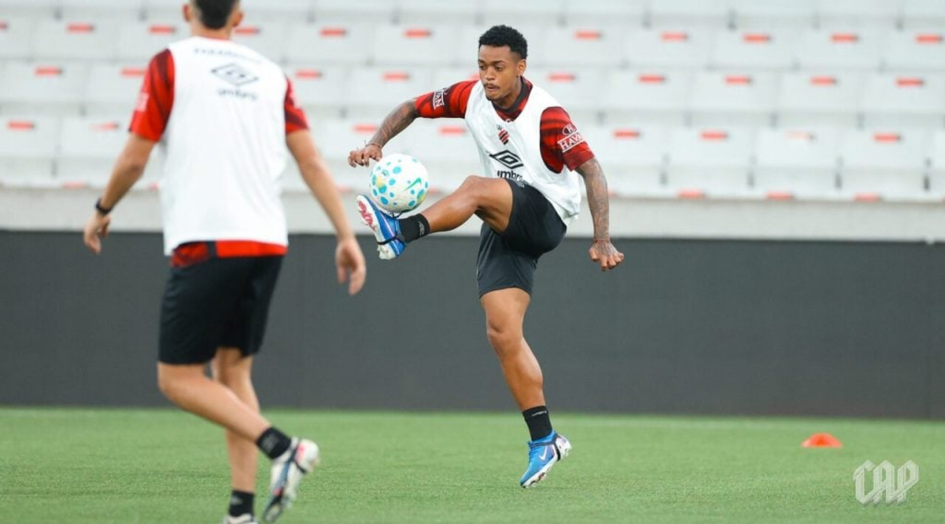 Athletico x Internacional: onde assistir, escala&ccedil;&otilde;es e arbitragem