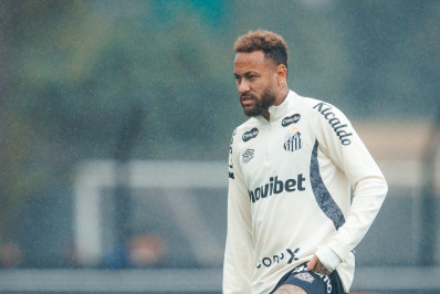 Santos confirma Neymar entre os relacionados para jogo do Brasileirão