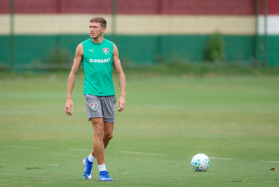 Contratação mais cara do Fluminense, Castillo perde espaço no elenco