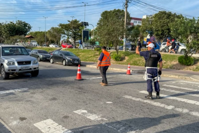 Trânsito de Rio das Ostras ganha reforço com equipe preparada para agilizar circulação nas ruas