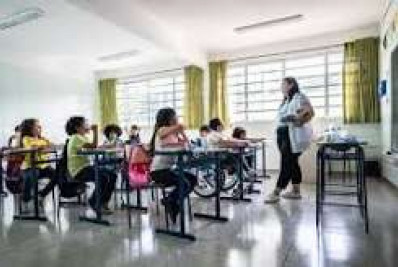 Pré-Vestibular Social Raízes do Saber realiza aula inaugural