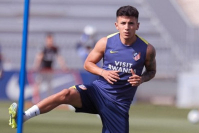 Flamengo terá reunião com agente de Almada para finalizar detalhes