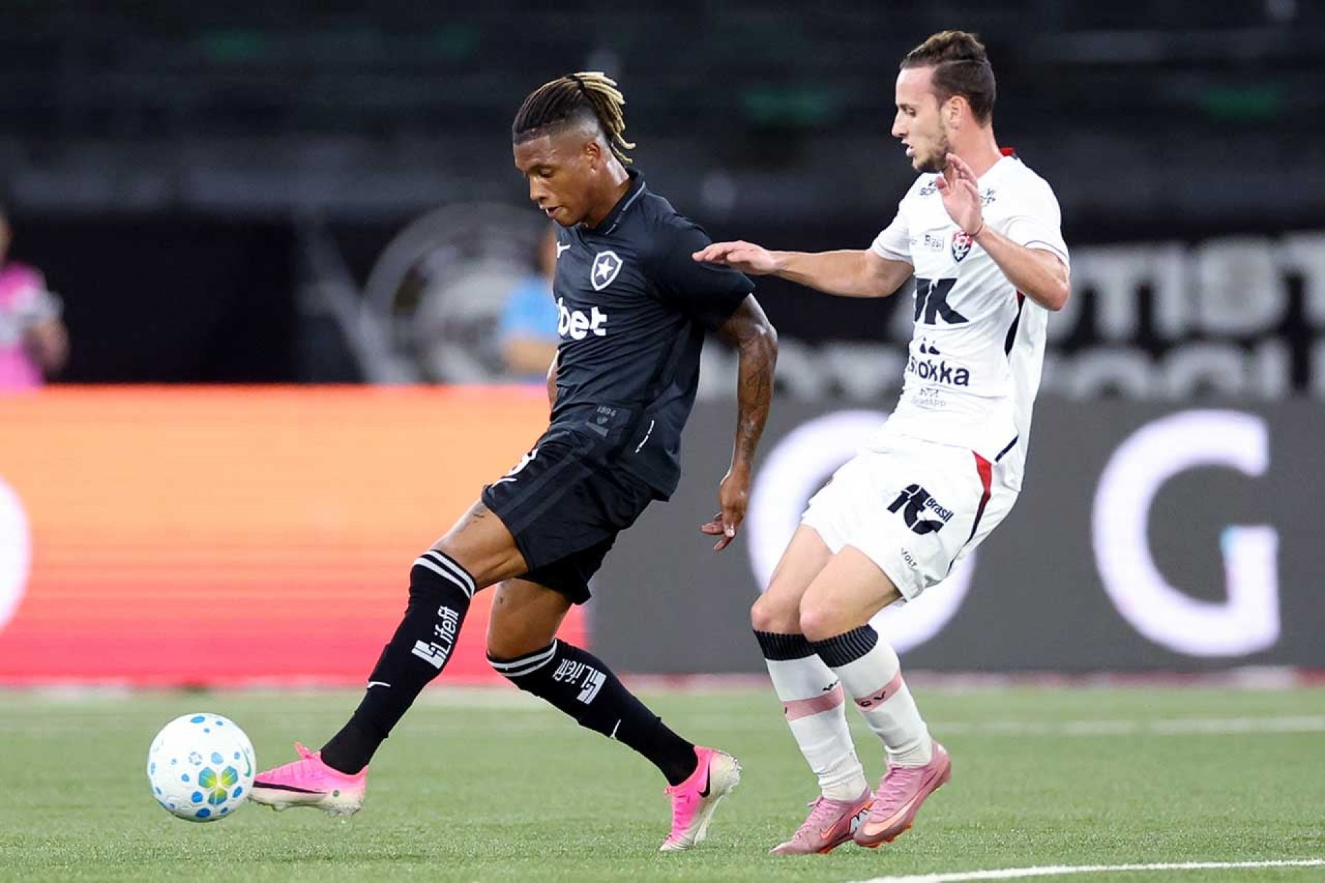 Palmeiras encerra busca por refor&ccedil;os ap&oacute;s fracasso na negocia&ccedil;&atilde;o por Danilo