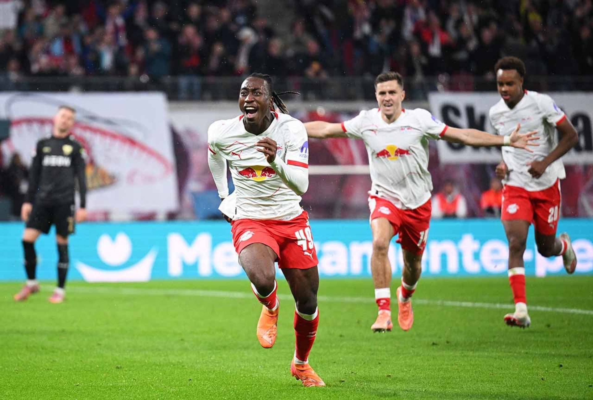 Real Madrid disputa a contrata&ccedil;&atilde;o de Yan Diomande com o PSG