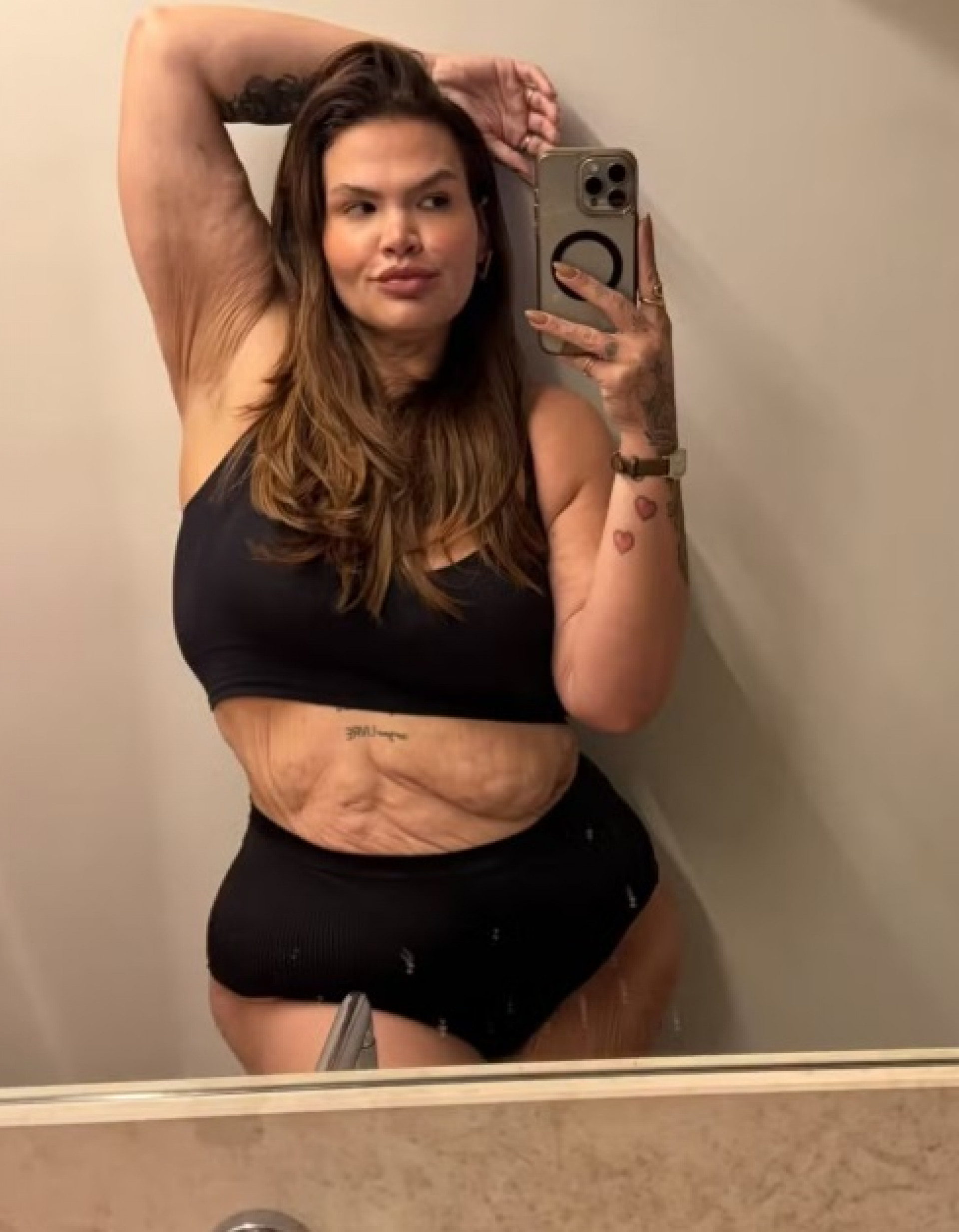 Thais Carla posa de lingerie e exibe nova fase após emagrecimento - Reprodução Instagram