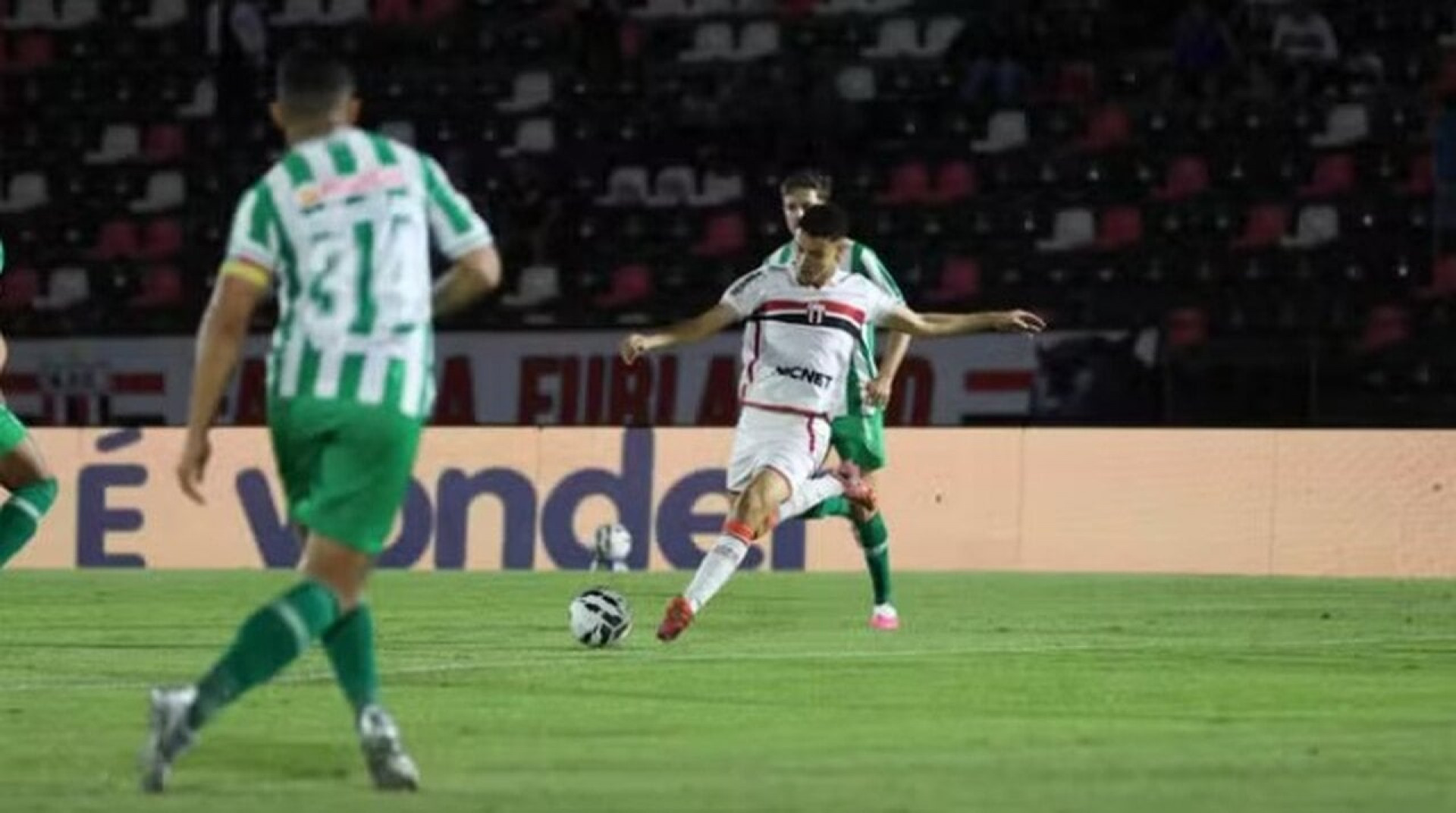 Juventude perde para Botafogo-SP e n&atilde;o retoma vice-lideran&ccedil;a da S&eacute;rie B