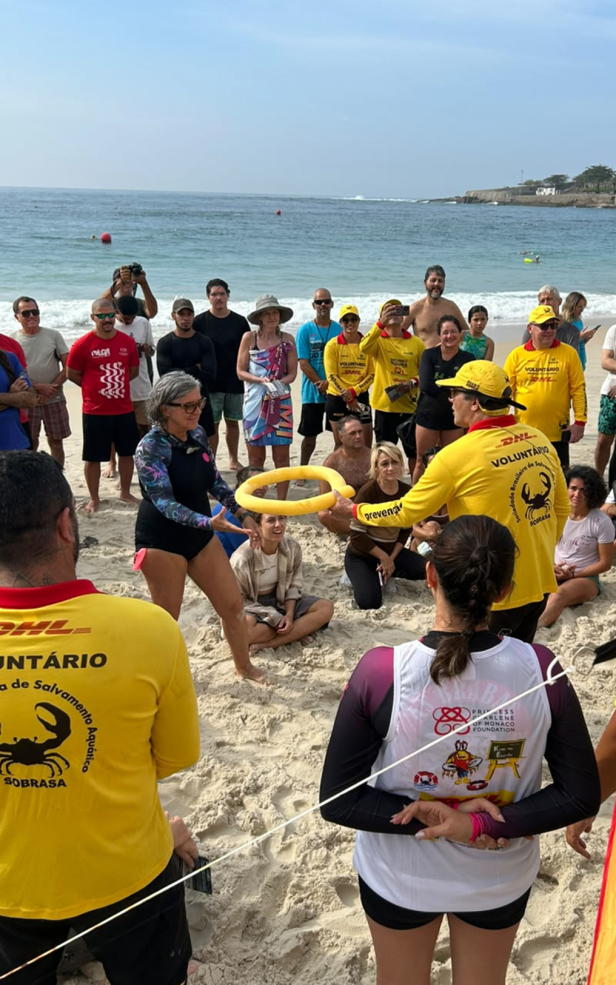 O curso contou com a participação de esportistas, banhistas e moradores interessados em aprender técnicas de prevenção e resgate - Divulgação/Sobrasa