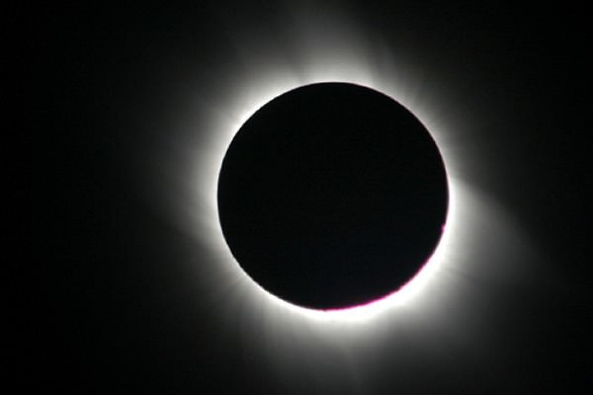 Eclipse lunar: o que &eacute;, significado astrol&oacute;gico e como observar