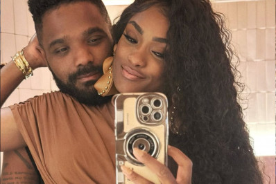 Erika Januza apaga fotos com Arlindinho após vídeo do cantor em casa de swing