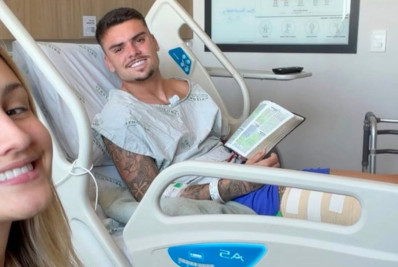 Ex-Vasco, Gabriel Pec passa por cirurgia após sofrer fratura na perna