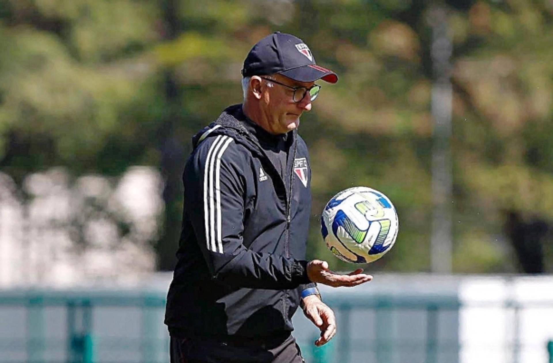 Flamengo x Dorival: t&eacute;cnico &eacute; “trunfo” do S&atilde;o Paulo para se reabilitar no Maracan&atilde;