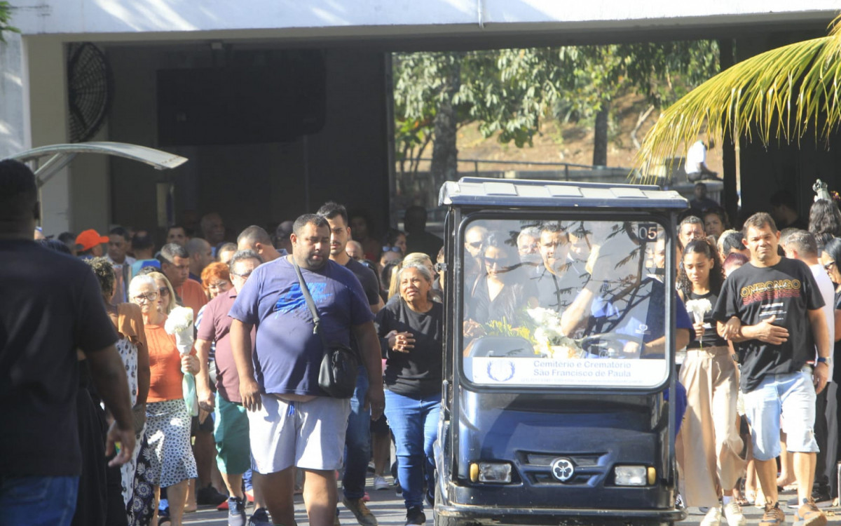 Velório de João José da Silva, morto após ser atingido por tiro após confronto na Chácara do Céu. - Reginaldo Pimenta/Agência O DIA