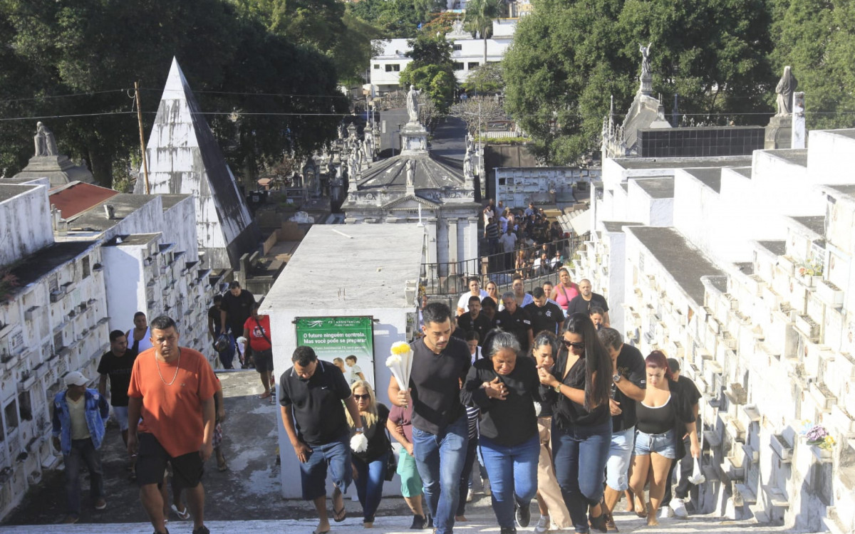 Velório de João José da Silva, morto após ser atingido por tiro após confronto na Chácara do Céu. - Reginaldo Pimenta/Agência O DIA