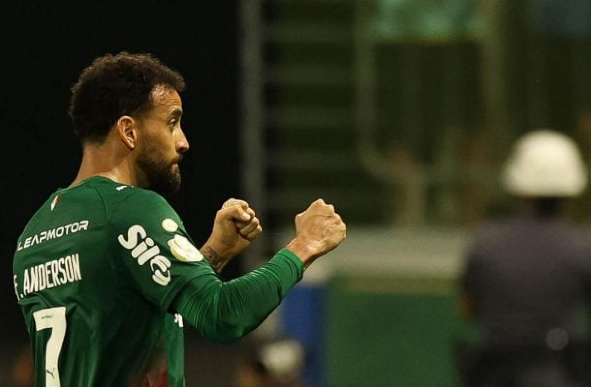 Felipe Anderson destaca evolu&ccedil;&atilde;o do Palmeiras apesar da derrota para o Atl&eacute;tico-MG