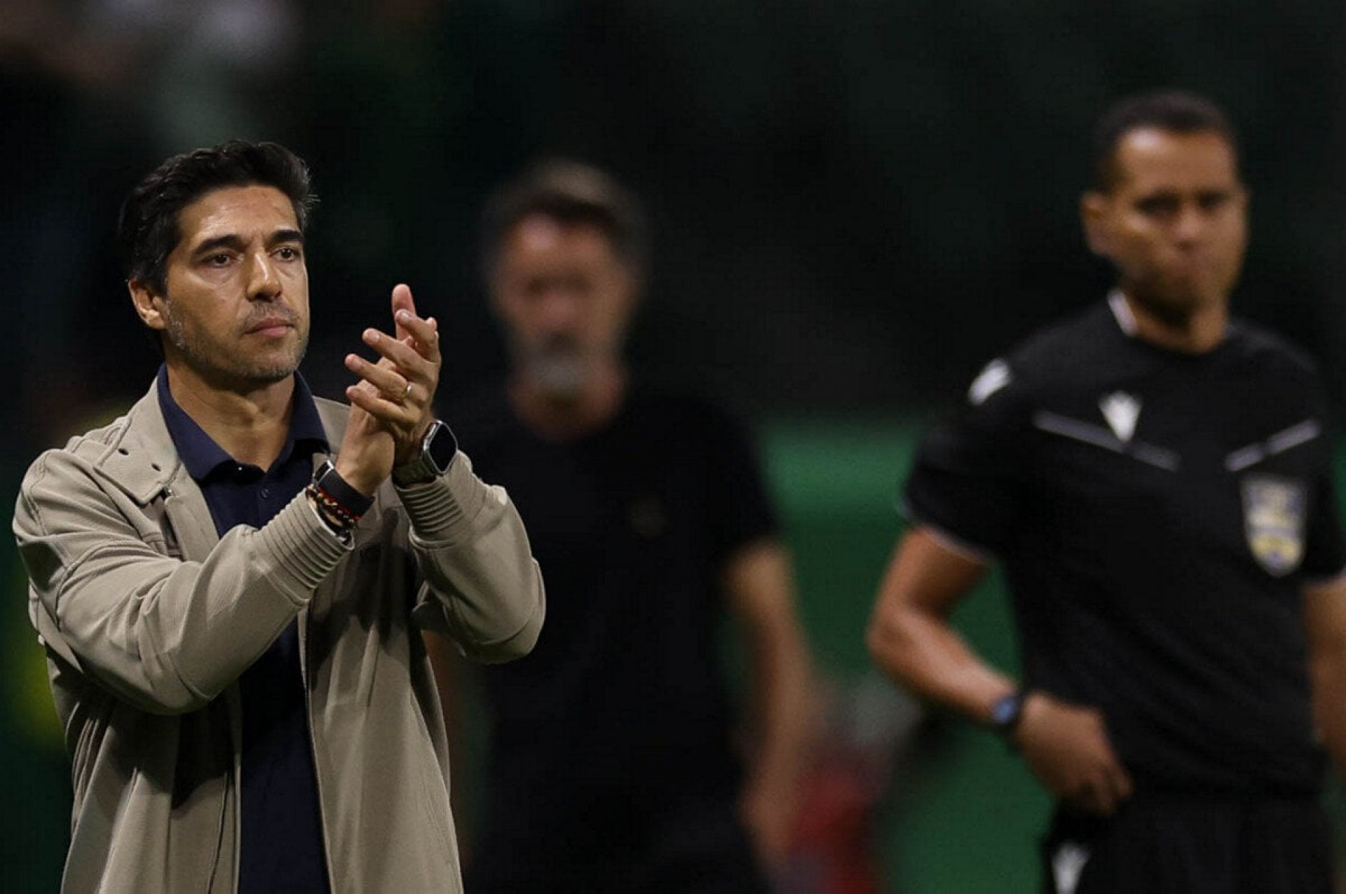 Abel v&ecirc; evolu&ccedil;&atilde;o do Palmeiras mesmo com derrota para o Atl&eacute;tico