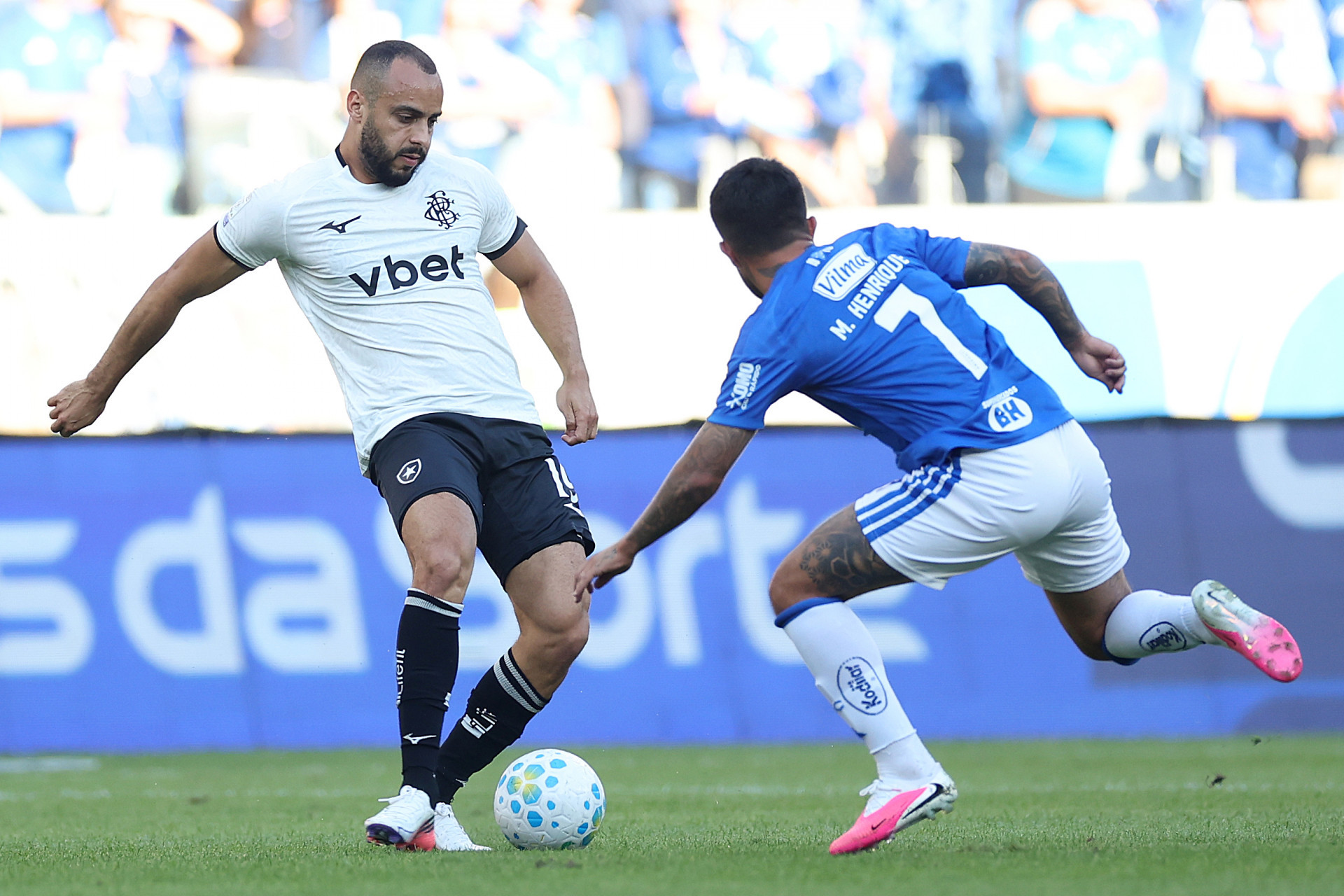 Arthur Cabral em Cruzeiro x Botafogo, no Mineir&atilde;o - Vitor Silva / Botafogo