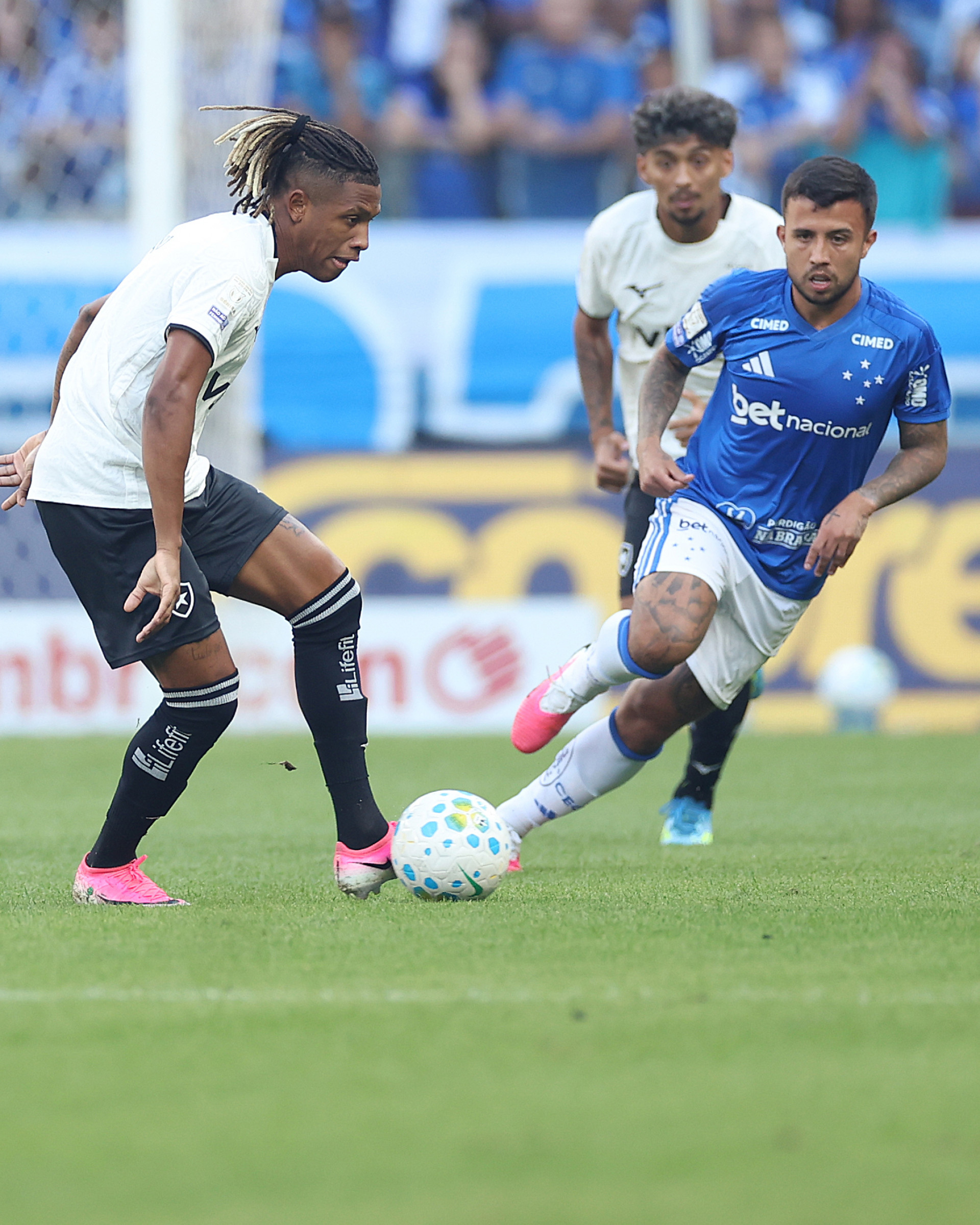 Danilo volta a ser titular do Botafogo - Vitor Silva/Botafogo