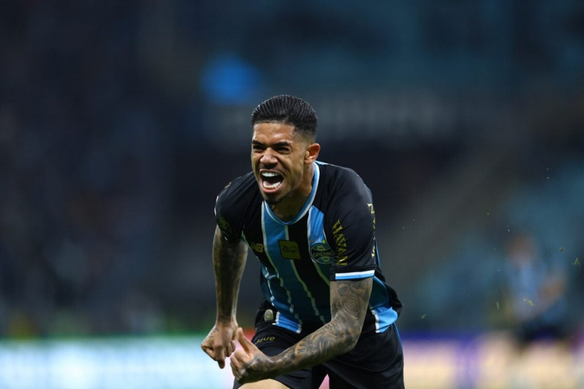 Lu&iacute;s Castro enaltece atua&ccedil;&atilde;o do Gr&ecirc;mio contra Fluminense