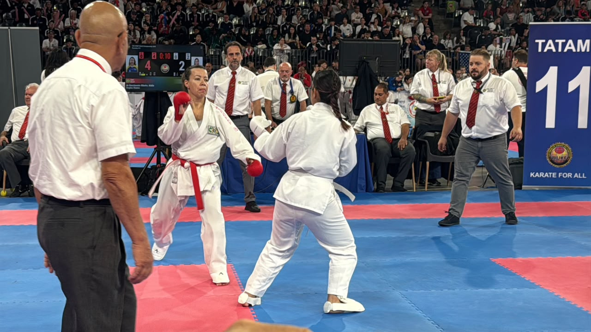 N&aacute;dia ( (E) brilha no mundial de Karat&ecirc; - Divulga&ccedil;&atilde;o/ atleta