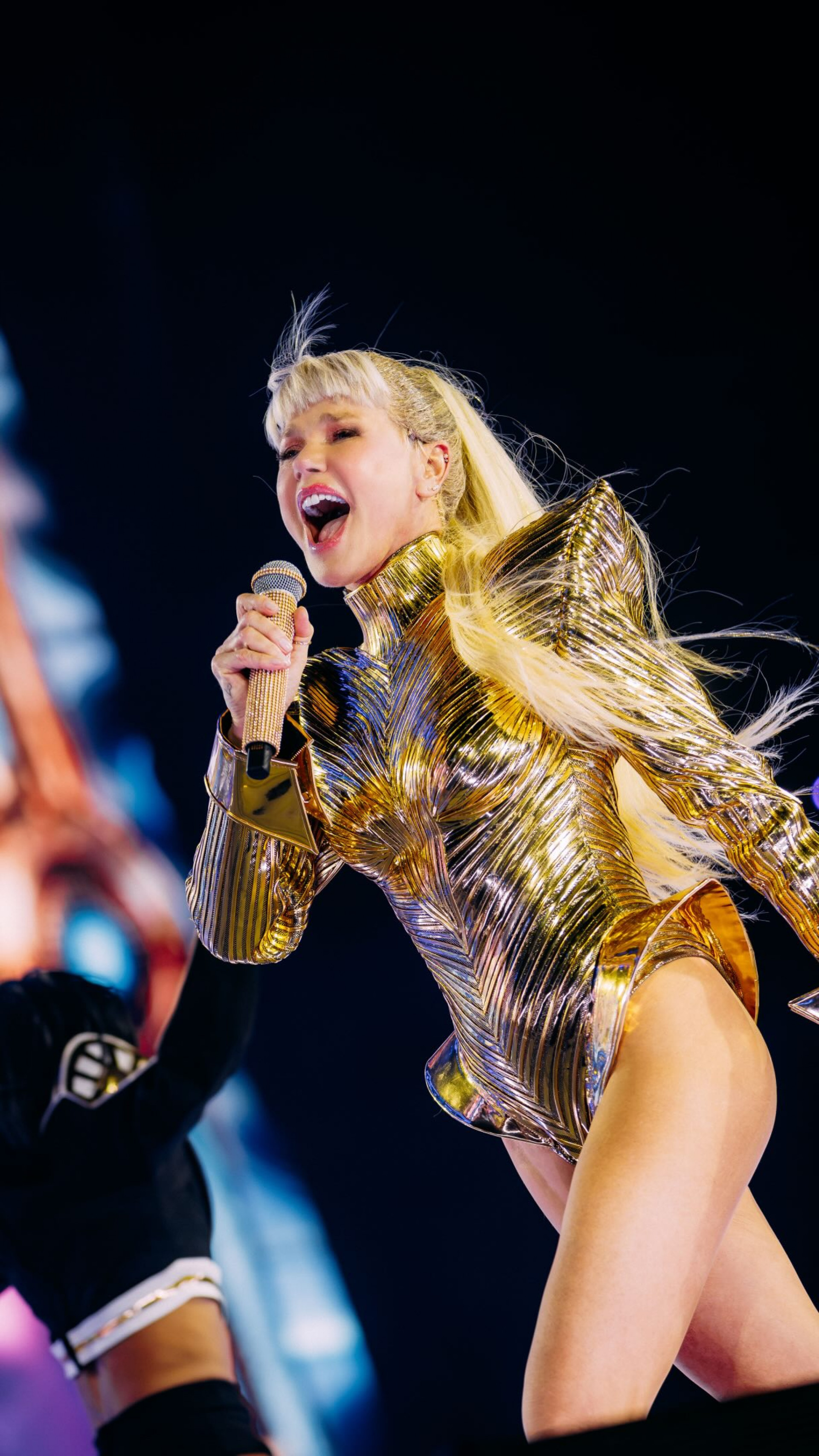 Xuxa no primeiro show da turnê 'O Último Voo da Nave' - Reprodução / Instagram