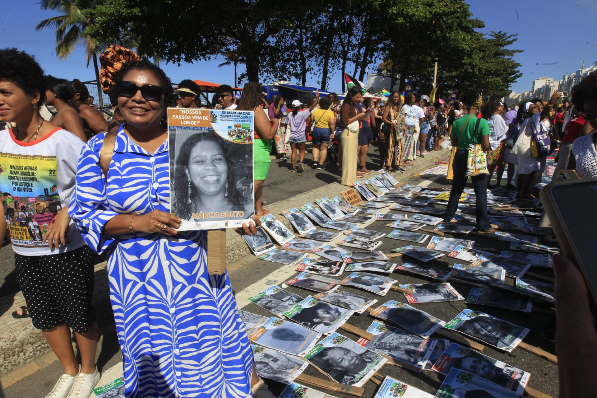 Marcha das Mulheres Negras reúne centenas em Copacabana - Reginaldo Pimenta / Agência O DIA