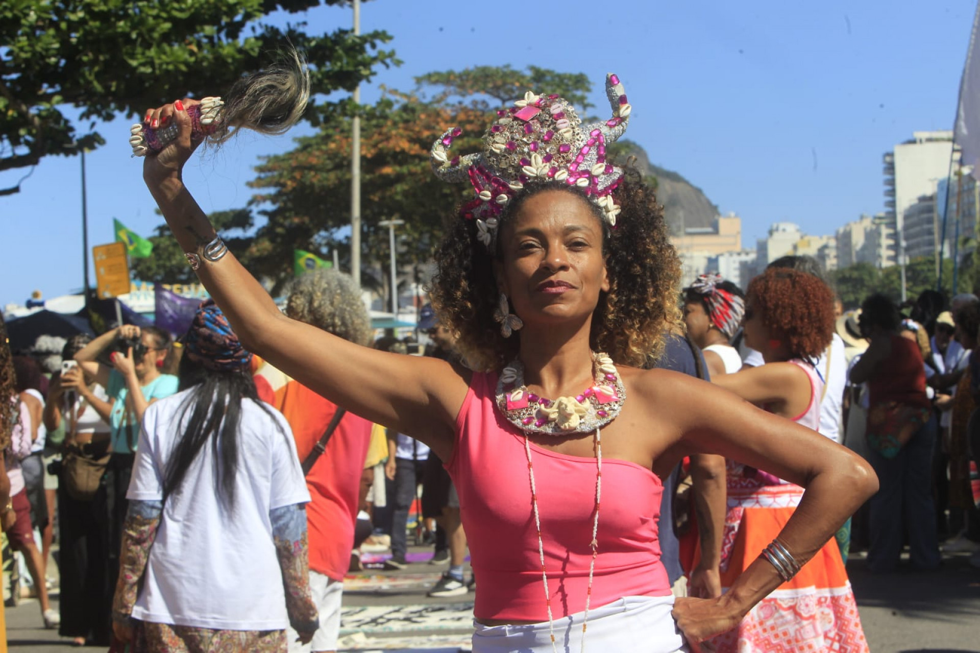 Aline Valentin faz parte do grupo de Maracatu Baque Mulher - Reginaldo Pimenta / Agência O DIA