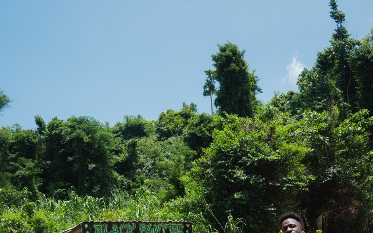 Vini Jr. abre &aacute;lbum rom&acirc;ntico com Virginia na Jamaica