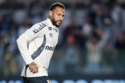 Permanência de Neymar no Santos em 2027 é vista como improvável
