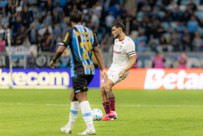 Torcedores do Fluminense se revoltam com Freytes: 'Toda vez ele'