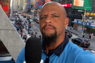 Felipe Melo defende Neymar e rebate dirigente do Remo: 'Não justifica'