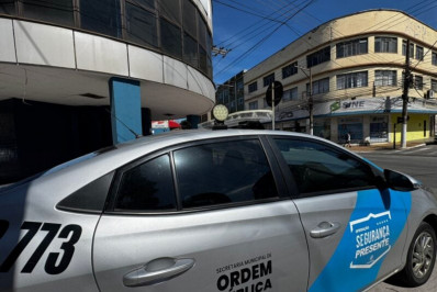 Homem é preso após perseguição policial e arma é apreendida no Centro de Volta Redonda