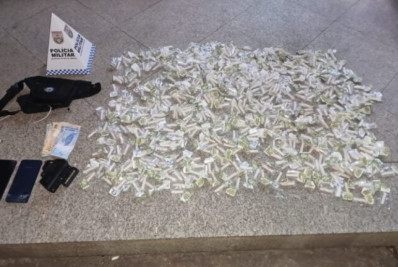Três pessoas são presas por tráfico de drogas após apreensão de mais de 900 gramas de cocaína em Quatis