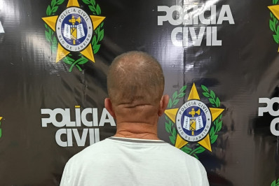 Homem condenado por atirar com arma de fogo é preso em Araruama