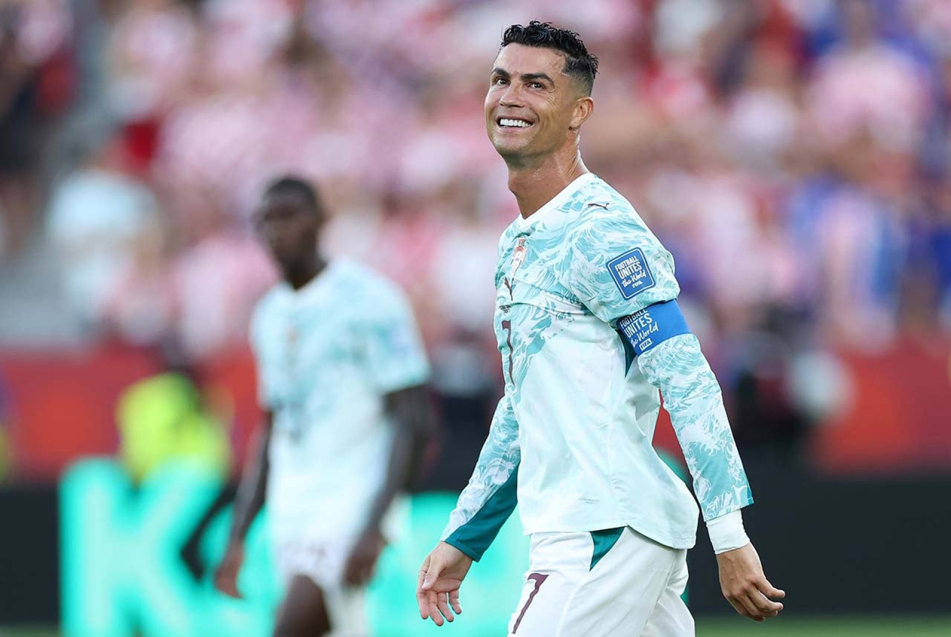 Ator? Cristiano Ronaldo assume dois novo desafios em s&eacute;rie sobre futebol brit&acirc;nico