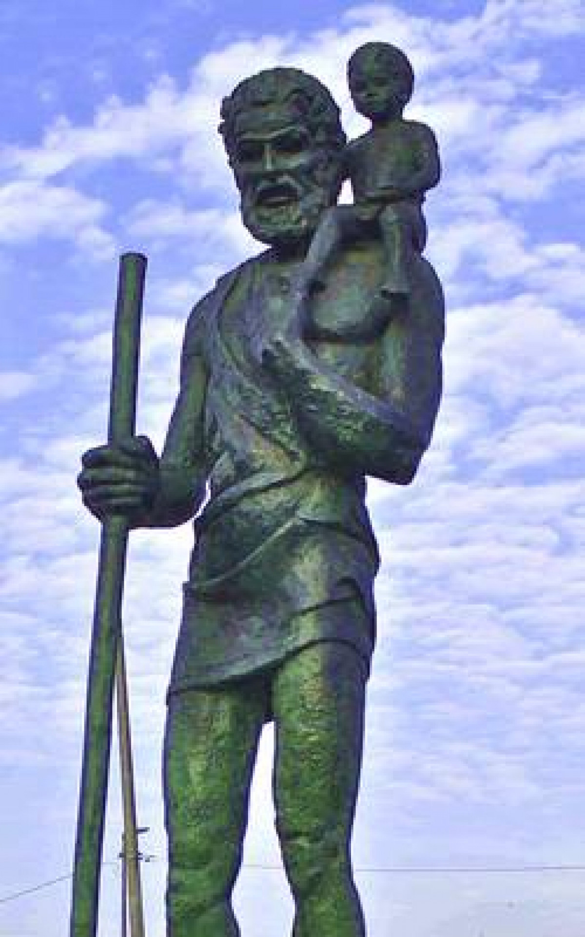 Estátua ficava no Trevo das Margaridas, na Zona Norte