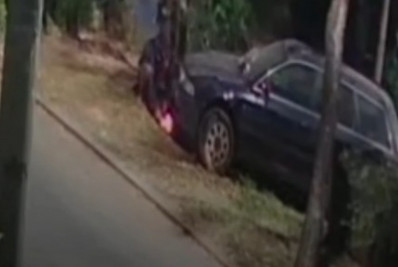 Homem coloca fogo em veículo estacionado no Grajaú