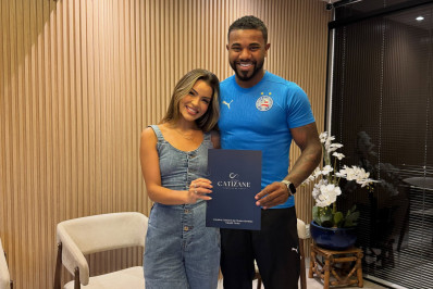Ex-BBB Davi Brito se casa no civil com Emilly Araujo