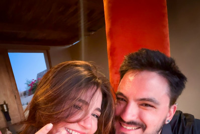 Felipe Neto anuncia noivado com Juliane Carvalho