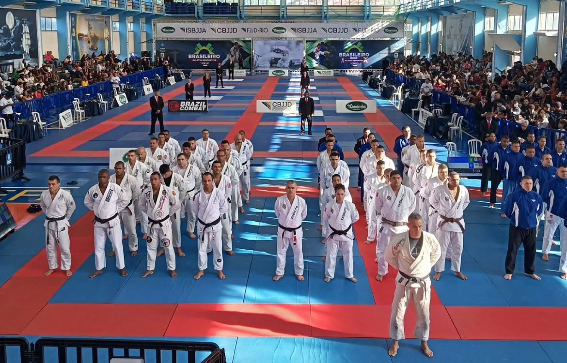Militares roubaram a cena no domingo, com a Marinha campe&atilde; - (Foto: CBJJD)