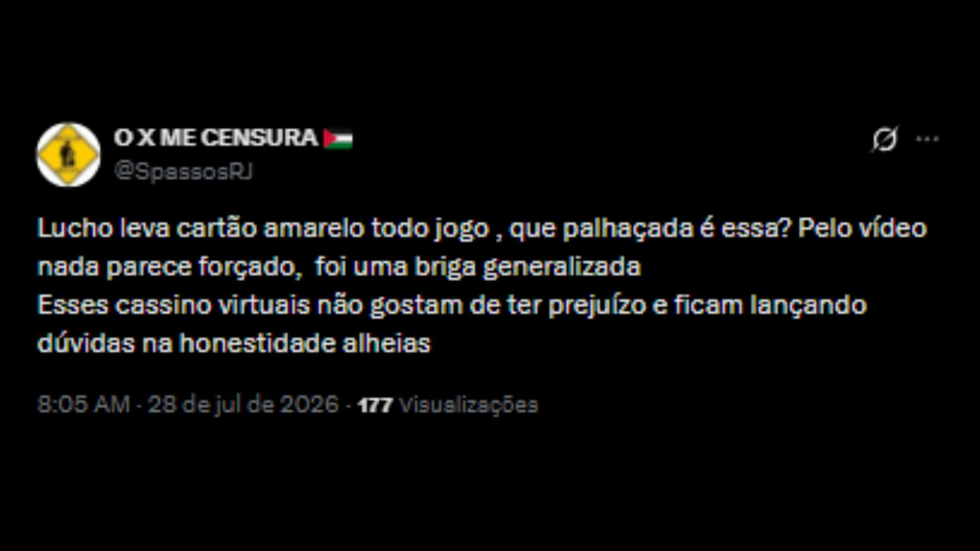 Torcedores do Fluminense defendem Lucho Acosta por meio do 