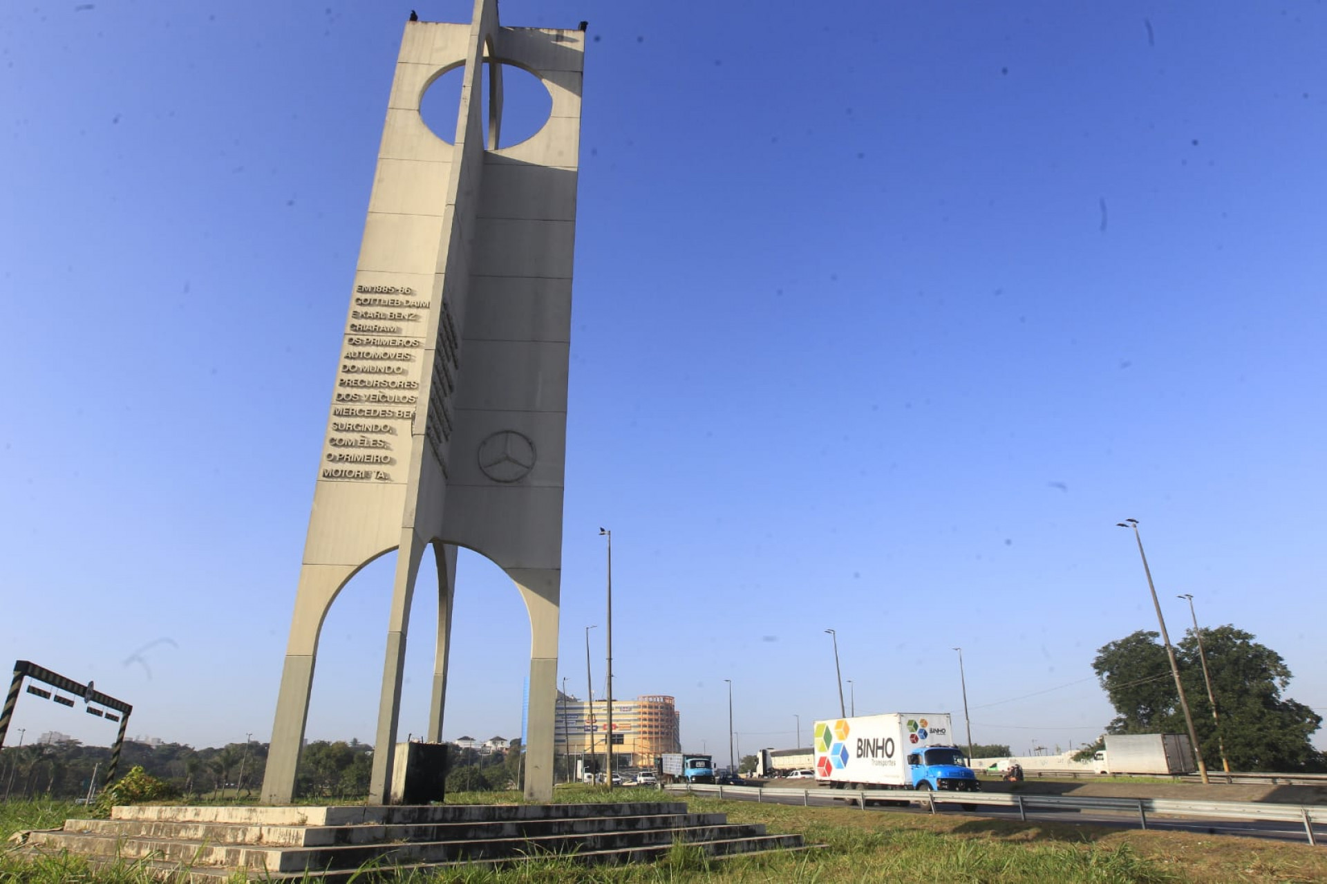Local onde ficava a estátua de São Cristóvão - Reginaldo Pimenta/Agência O DIA