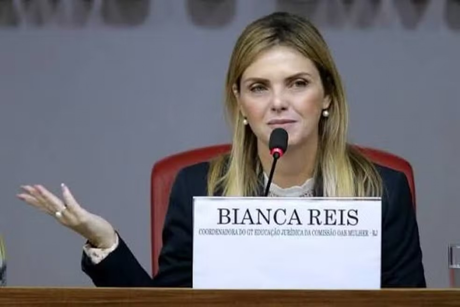Bianca Reis n&atilde;o &eacute; mais diretora jur&iacute;dica da SAF do Vasco - Reprodu&ccedil;&atilde;o