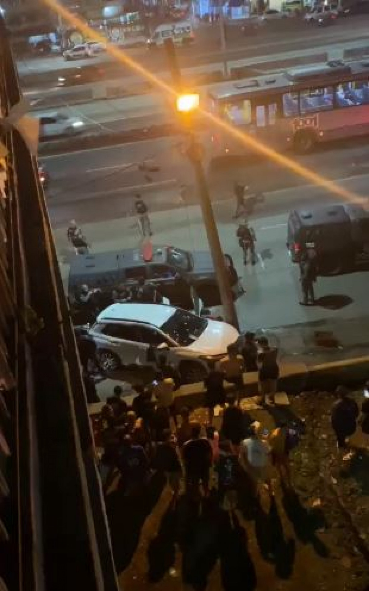Confronto ocorreu na Avenida Brasil durante tentativa de fuga de bandidos - Reprodução/Rede Social
