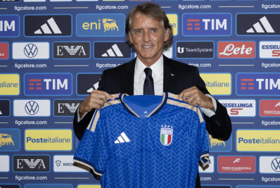 Mancini é apresentado na Itália e sonha com títulos: 'Lugar que merece'