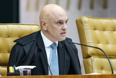 Moraes dá 48h para Bolsonaro informar se autorizou vídeo de IA